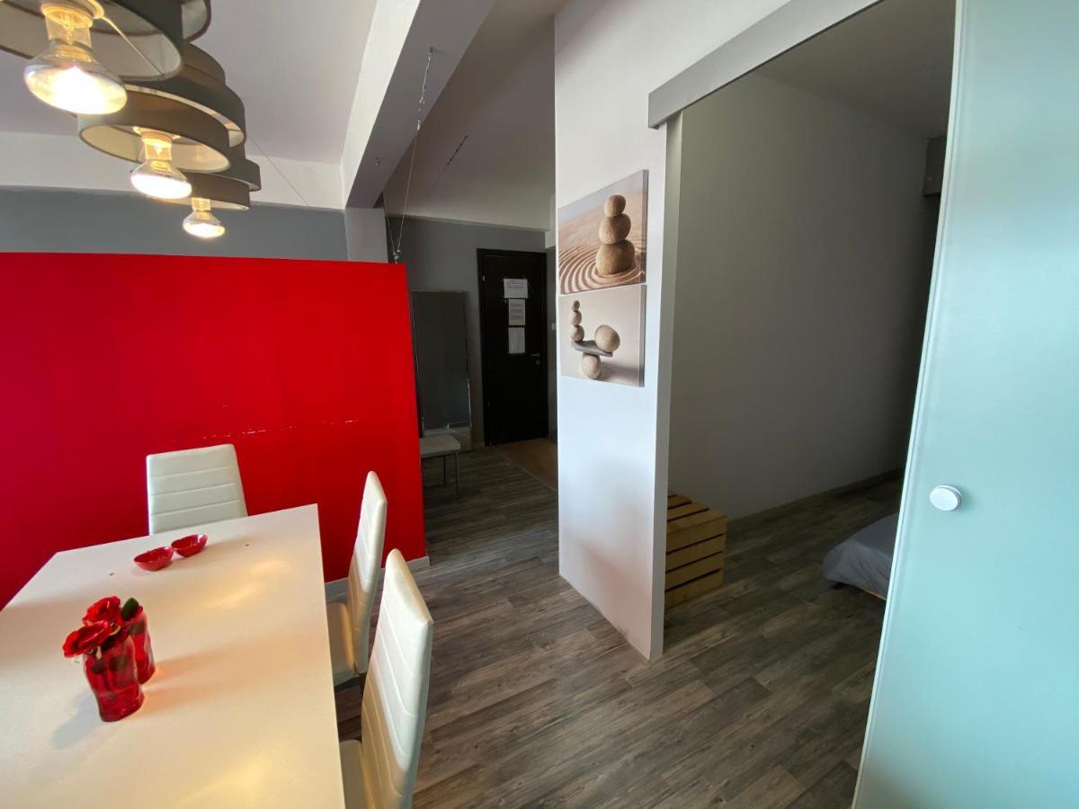 Appartement Red Grey Loft à Athènes Extérieur photo